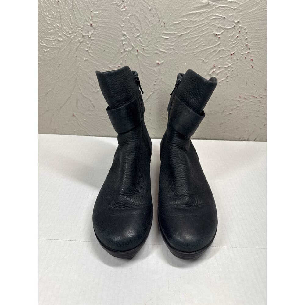 Ecco Skyler HydroMax Black Leather Zip Wedge Ankle Booties‎ Womens Size 7 EUR 37